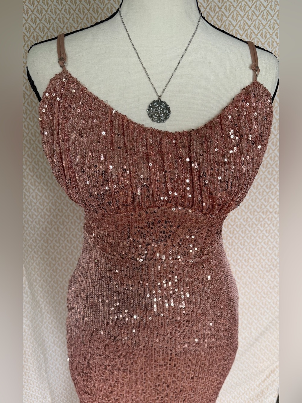 Windsor Rose Gold Sequin Mermaid Formal Gown Dress Pageant Special Occasion M - Picture 2 of 4